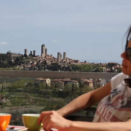 아파트 Antico Borgo De' Frati *
